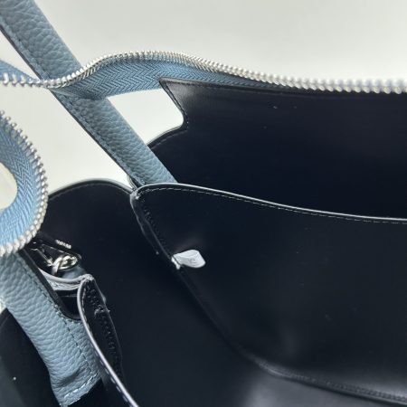 Prada Handbag/Shoulder Bag - Image 13