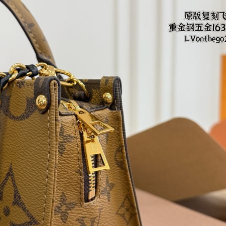 LV OnTheGo Horizontal Jungle Tote - Image 4