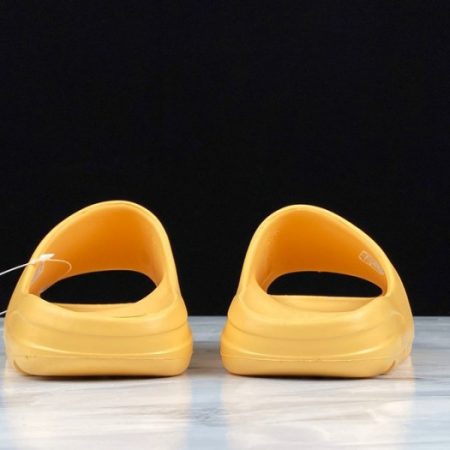 Yeezy Slide Desert Sand FW6344 - Image 14