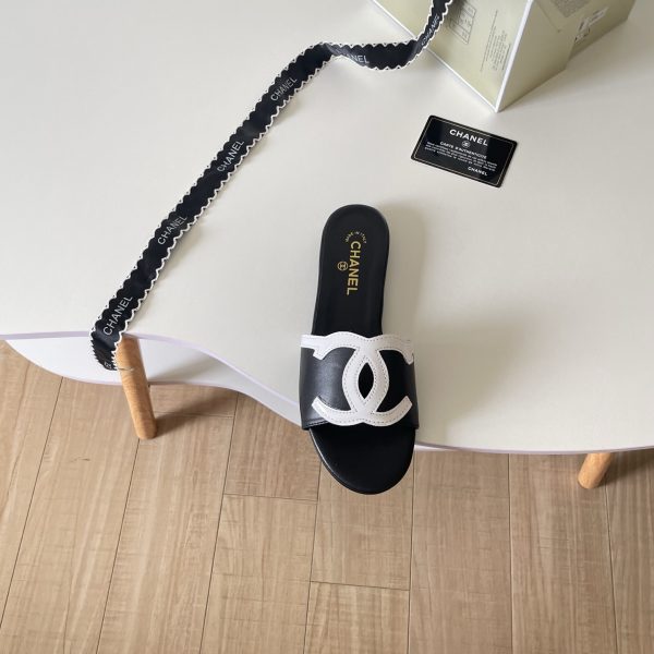 Chanel 26P Double C Two-Tone Flat Slippers