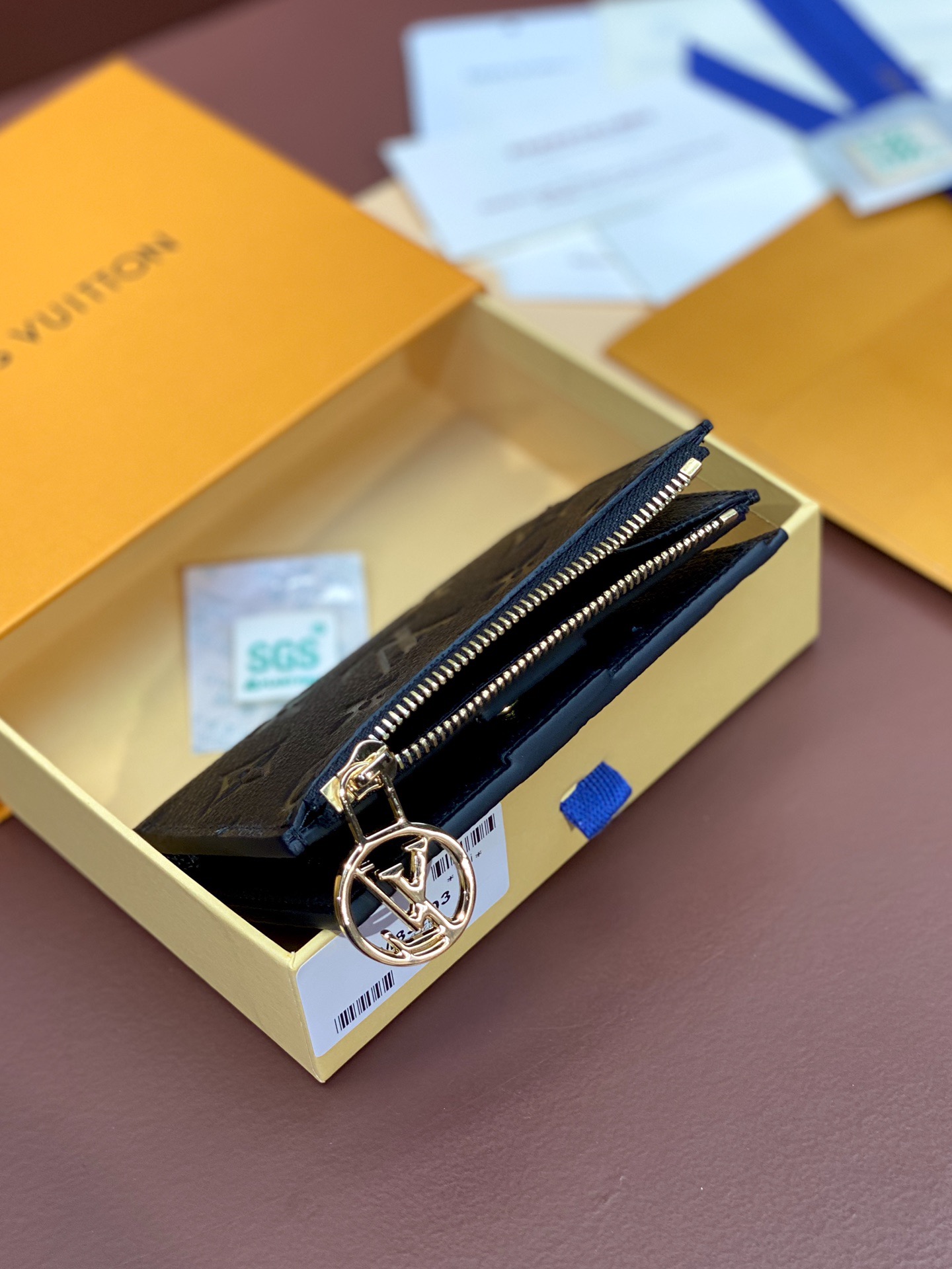 LV Lisa Wallet - Image 5