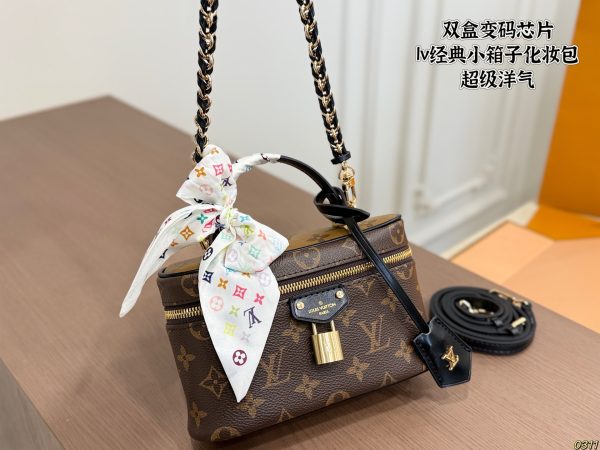 LV Nice BB Vintage Makeup Bag