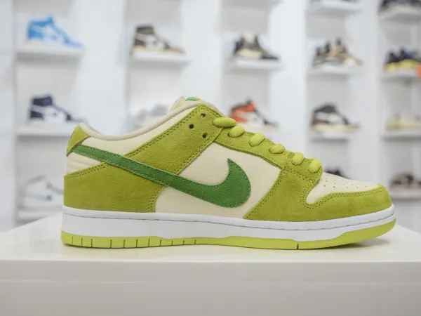 Dunk Low Pro “ Sour Apple"