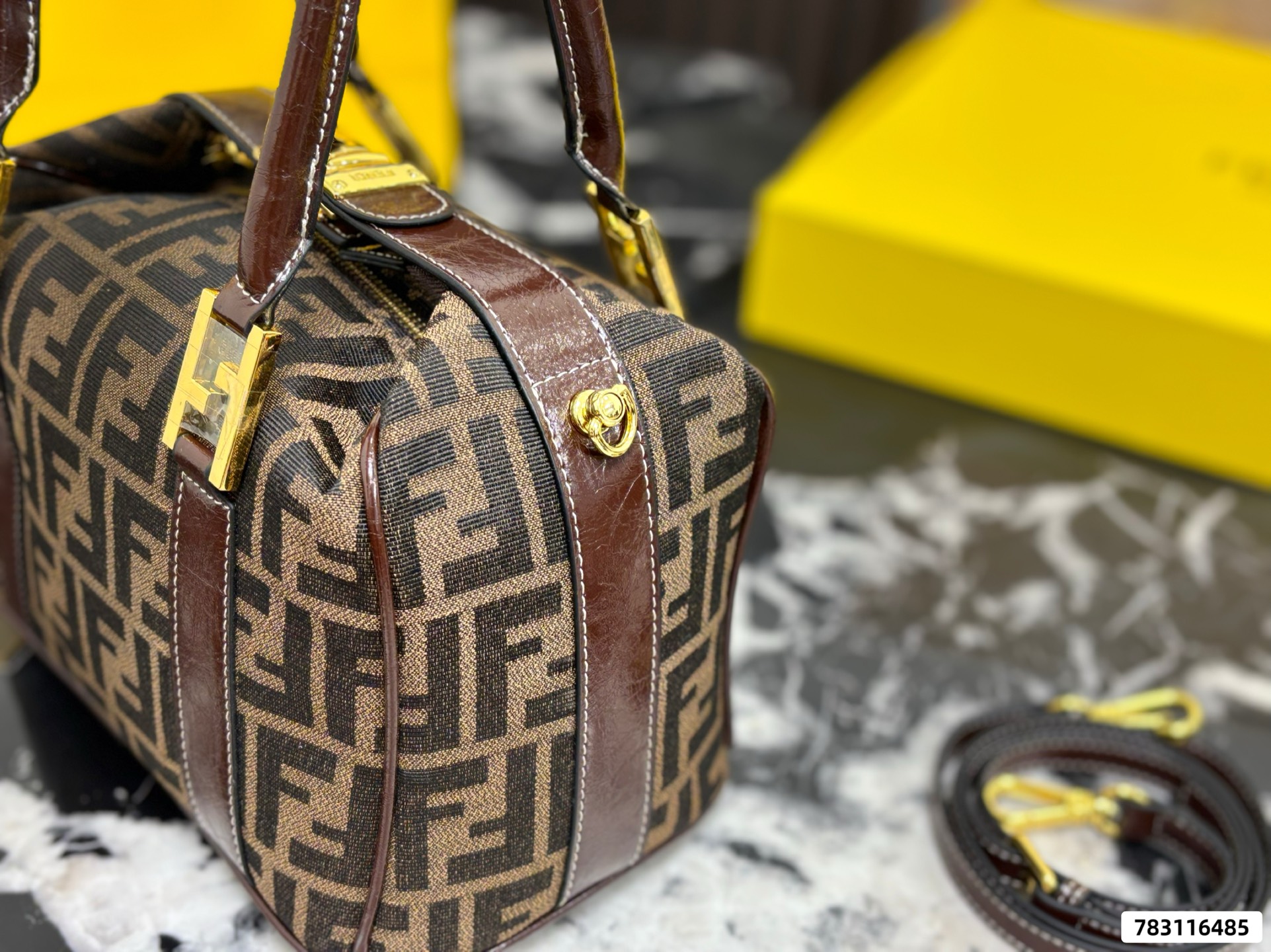 Fendi Baguette Handbag - Image 5