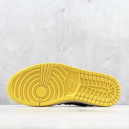 Air Jordan 1 Mid SE Fearless Maison Chateau CU2803-200 - Image 4