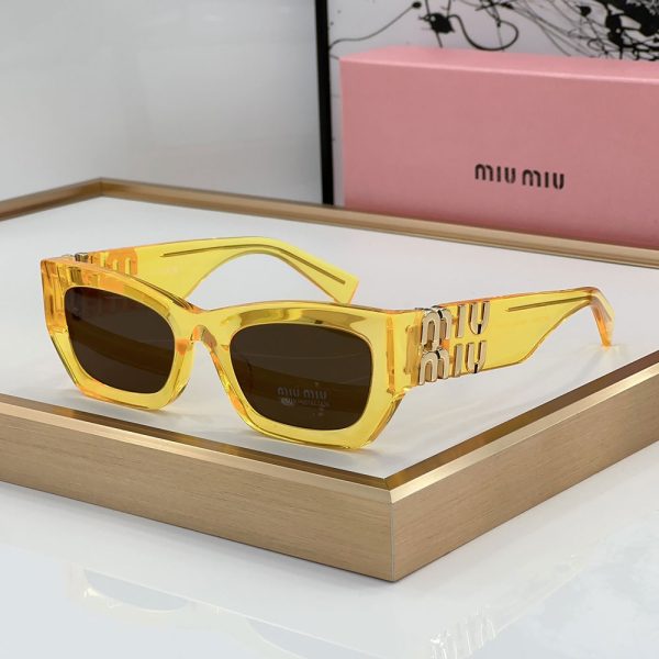 MIU MIU  Cat eye Sunglasses Top quality