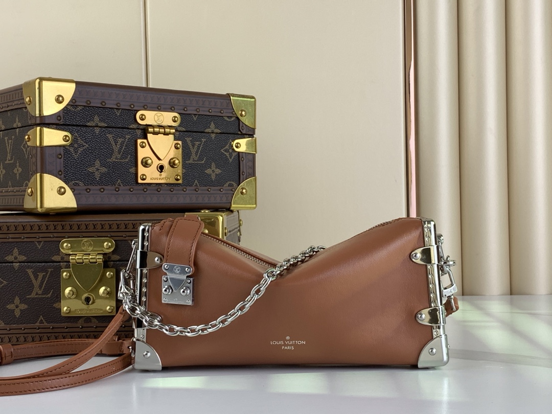 LV Slim Trunk Bag - 10A mirror version - Image 1