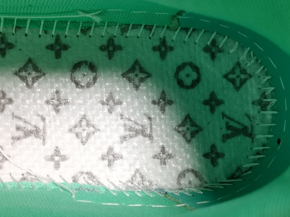 LV Trainer White Green - Image 7