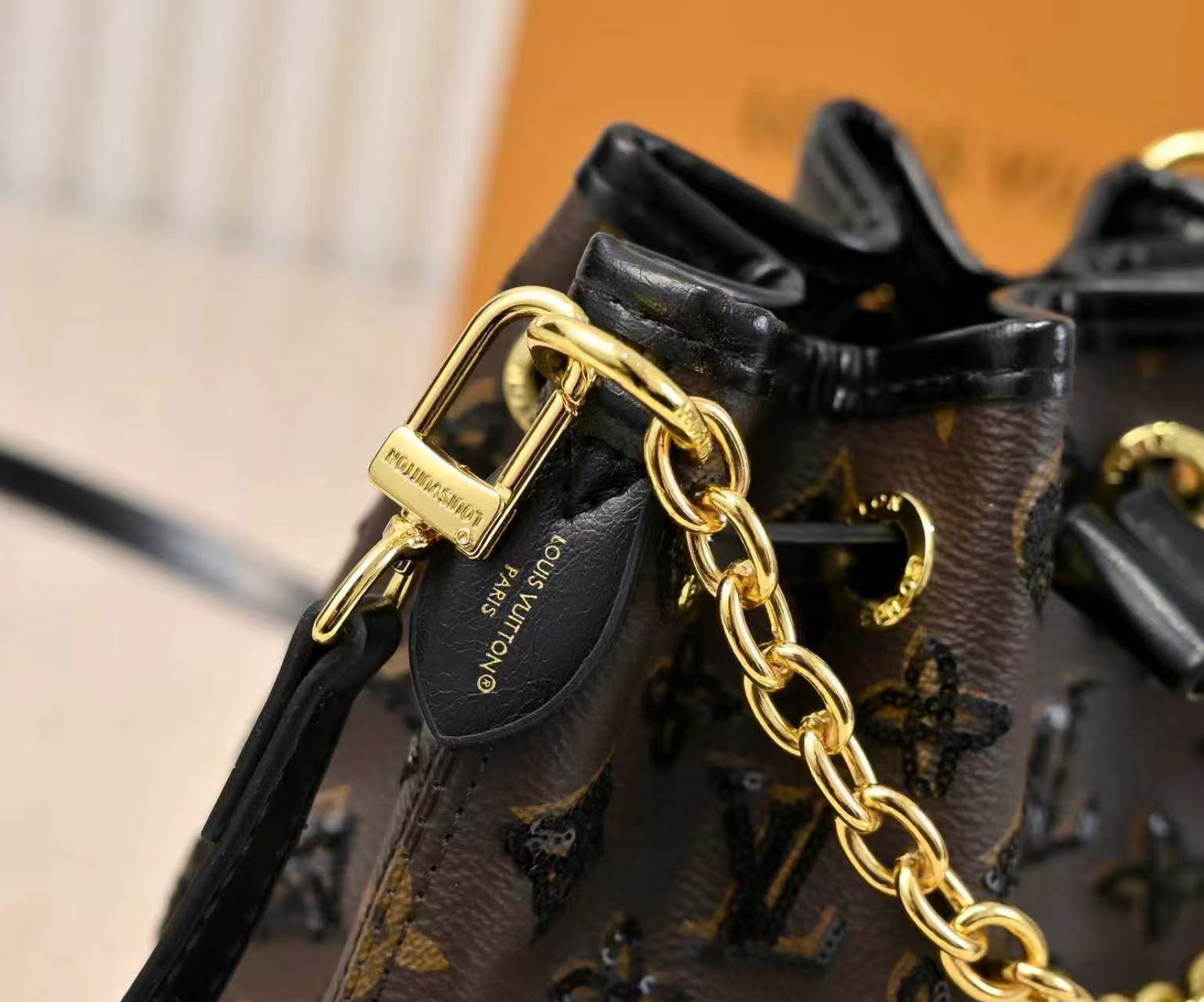LV NEONOE 25SKI - Image 7