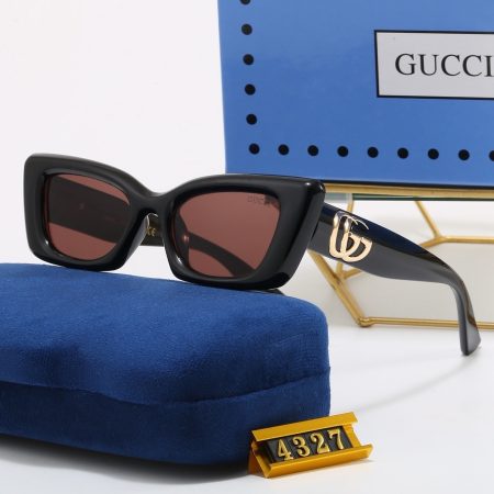 Gucci Fashionable Sunglasses - Image 6
