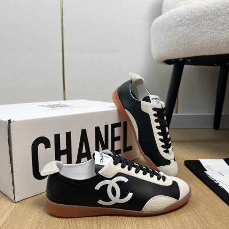 Chanel Calfskin Embossed Suede Womens CC Sneakers - Image 4