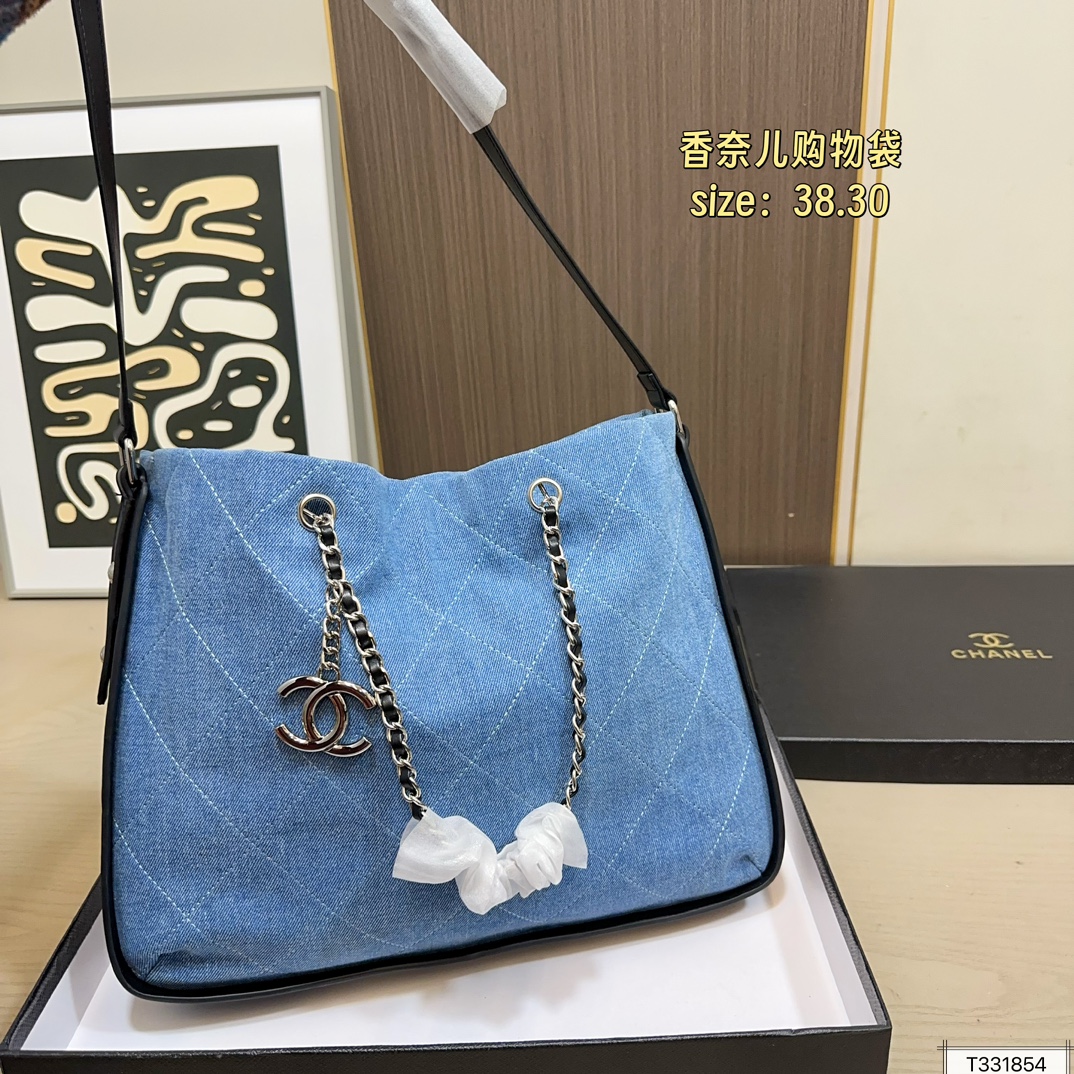 Chanel Denim Tote Bag - Image 3