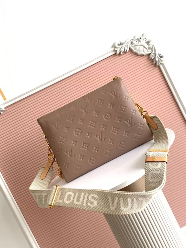LV Coussin PM