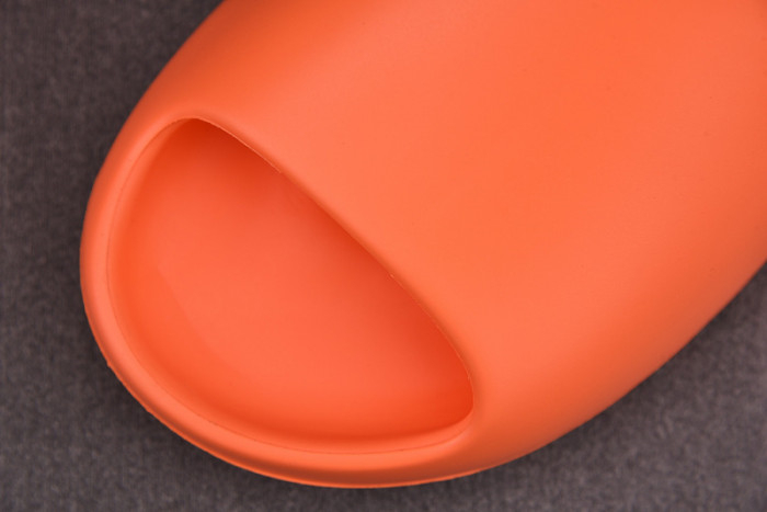 Yeezy Slide orange FY7497 - Image 4