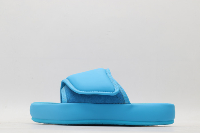 Yeezy Slide 7 - Image 4