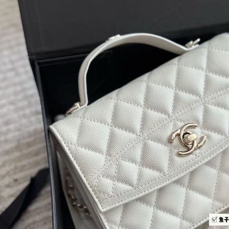 Chanel 25C Clutch with Chain - Image 5