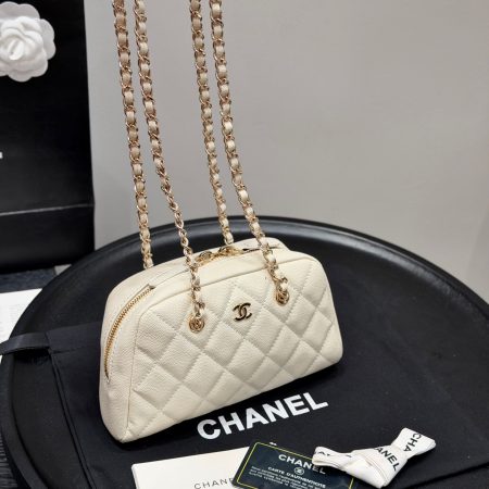 Chanel Clutch With Chain Bag - Image 4
