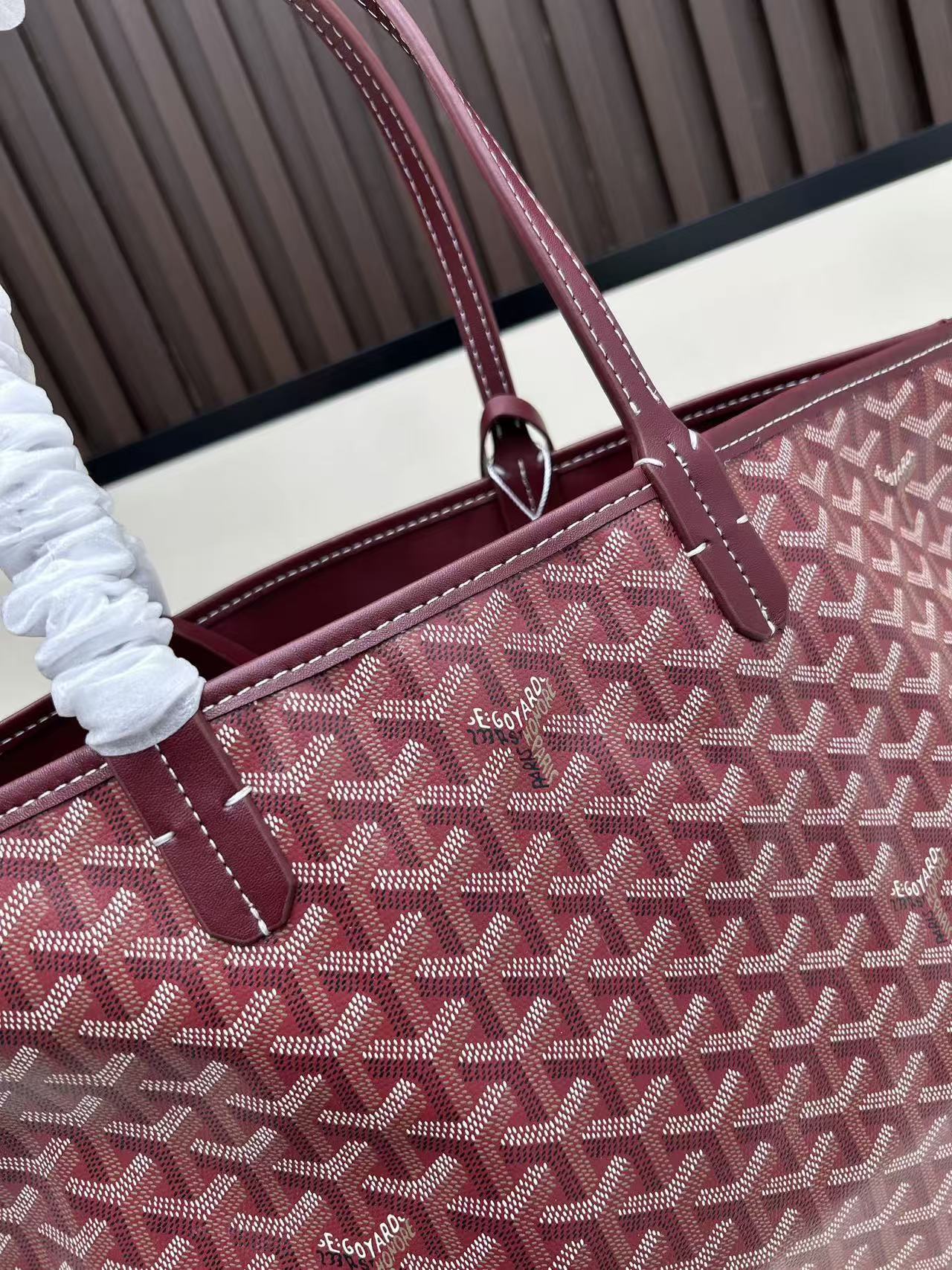 Goyard Saint Louis Bag Burgundy - Image 4