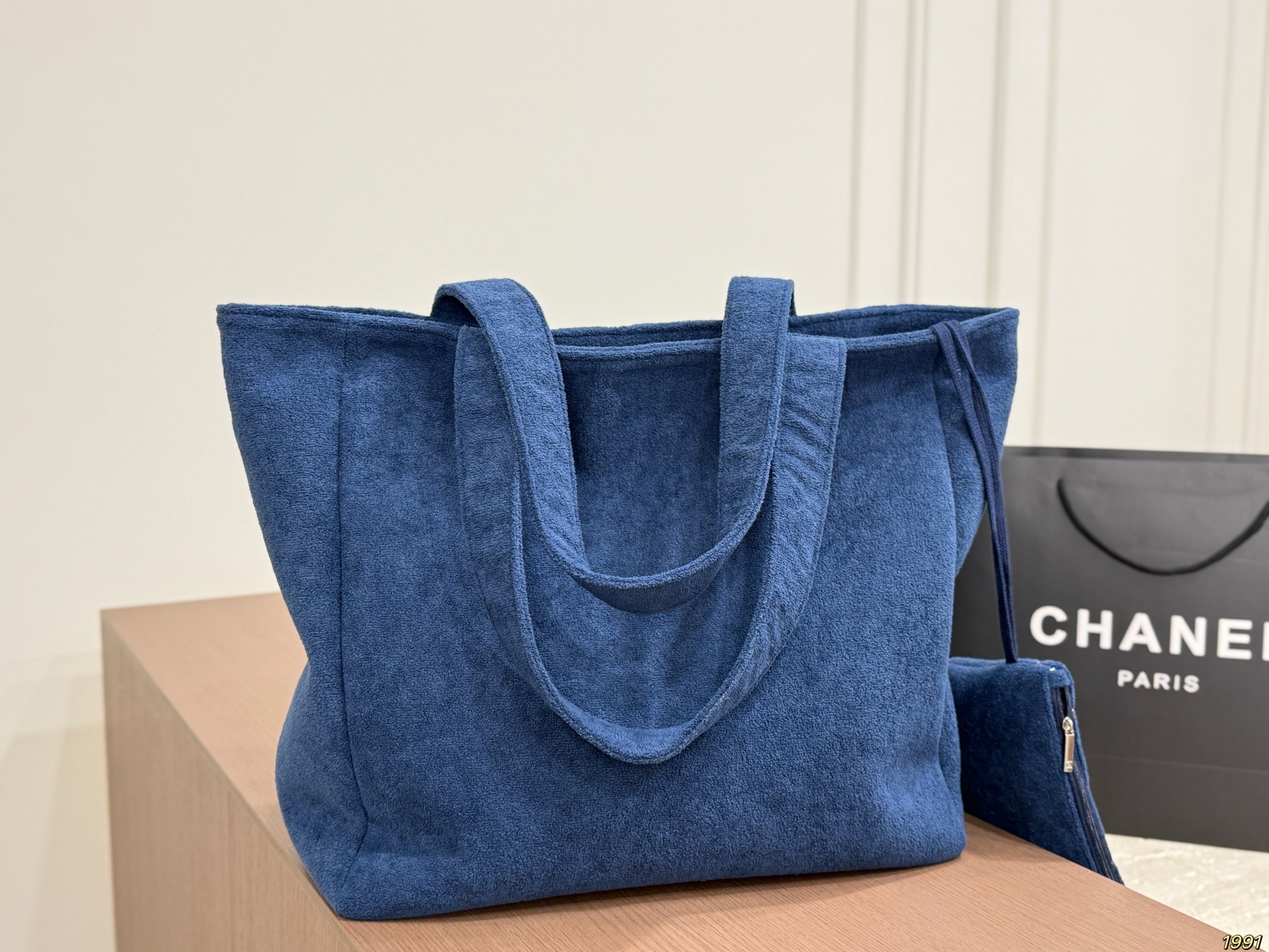 Chanel Denim Tote Bag - Image 7