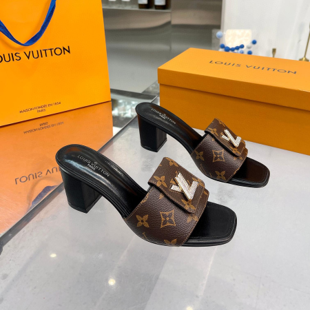 LV Flat Cut With Chunky Flip-flops Slide Sandal - Image 2