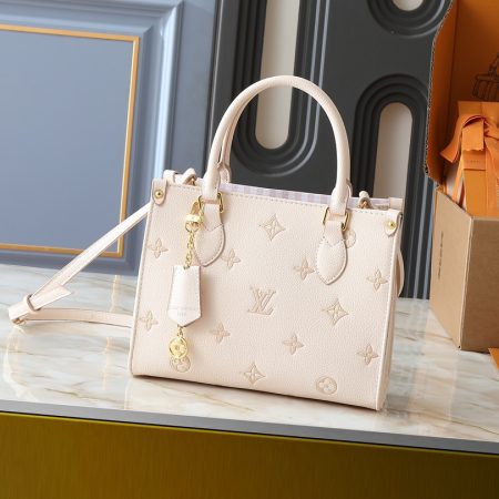 LV ONTHEGO Medium Handbag - Image 3