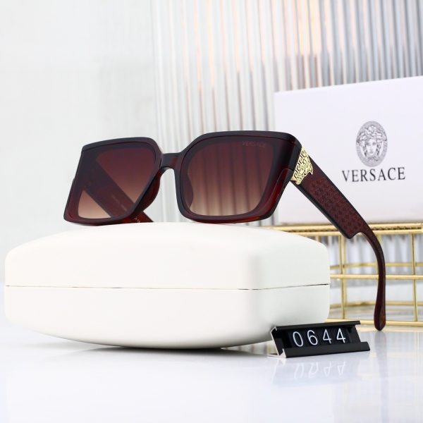 Versace Fashionable Sunglasses