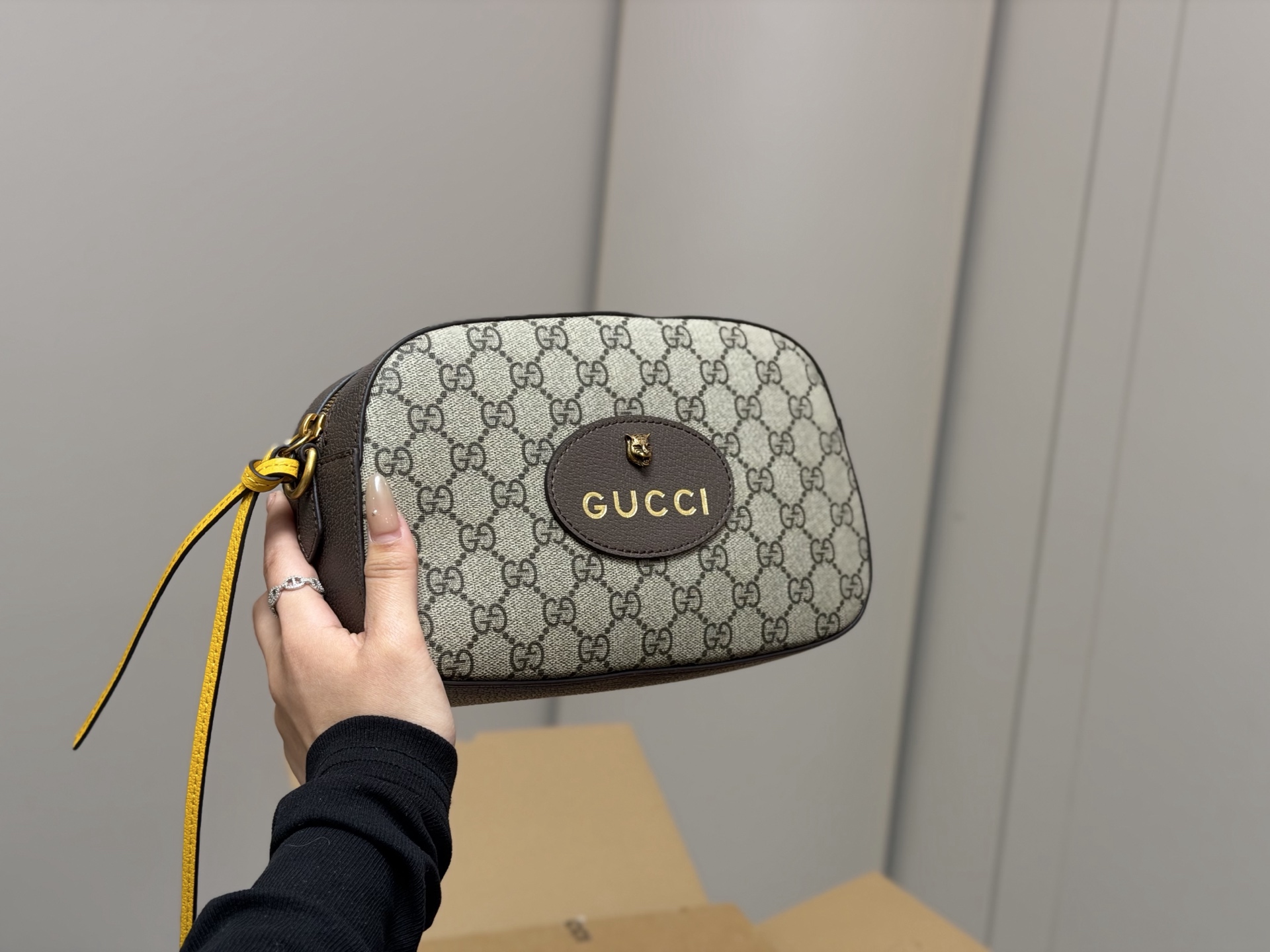 Gucci NeoVintage Camera Messenger Bag - Image 9
