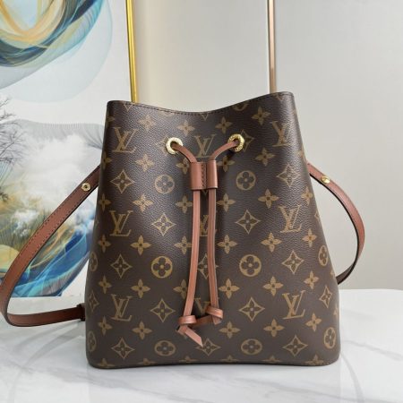 LV NéoNoé MM Monogram Bag - Image 4