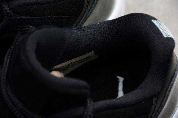 AIR JORDAN 11 RETRO LOW BG "BARON" 528895-010