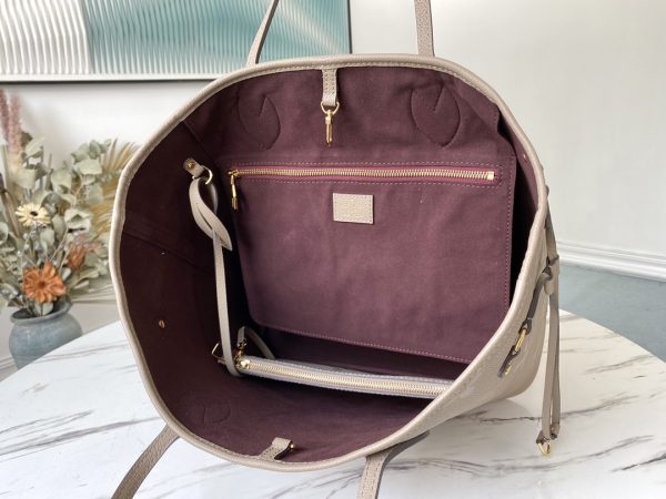 Neverfull MM M45686
