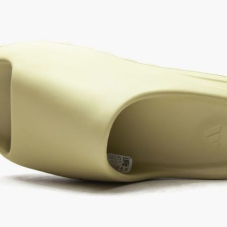 Yeezys Slide “ Desert Sand" - Image 5