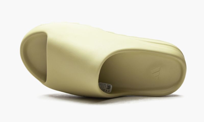 Yeezys Slide “ Desert Sand" - Image 5