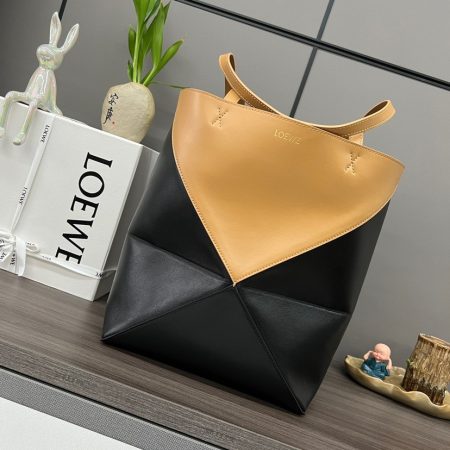 Loewe Puzzle Fold Tote in shiny calfskin Medium Color-Block - Image 1