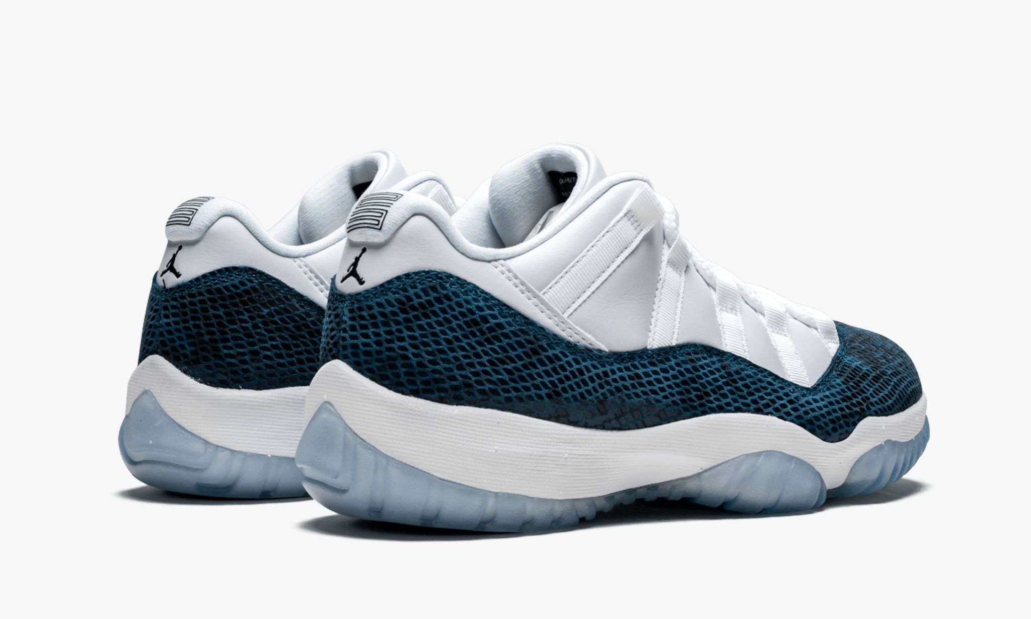 Air Jordan 11 Retro Low LE "Blue Snakeskin" - Image 3