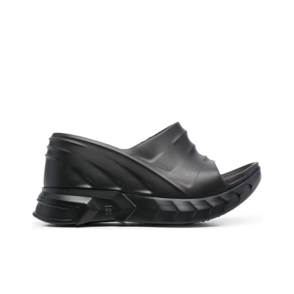 Givenchy  Comfortable And Casual All-match Slide Sandal - Image 1