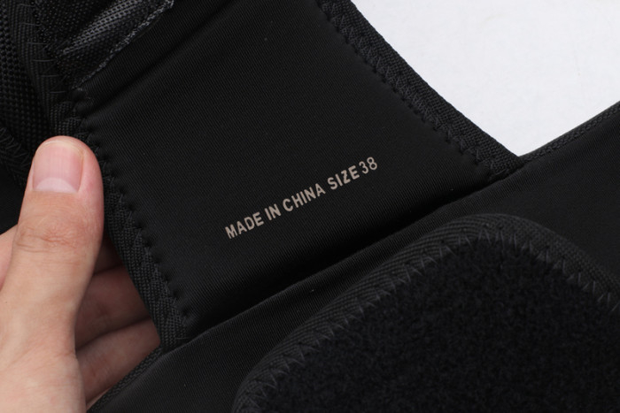 Yeezy Slide 3 - Image 12