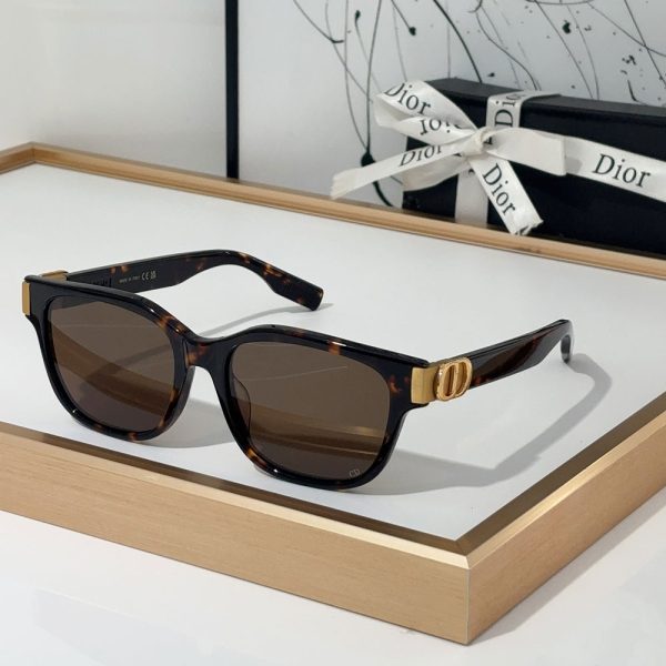 Dior  Mirror leg Logo identification Acetate fibre  sunglasses  Top quality