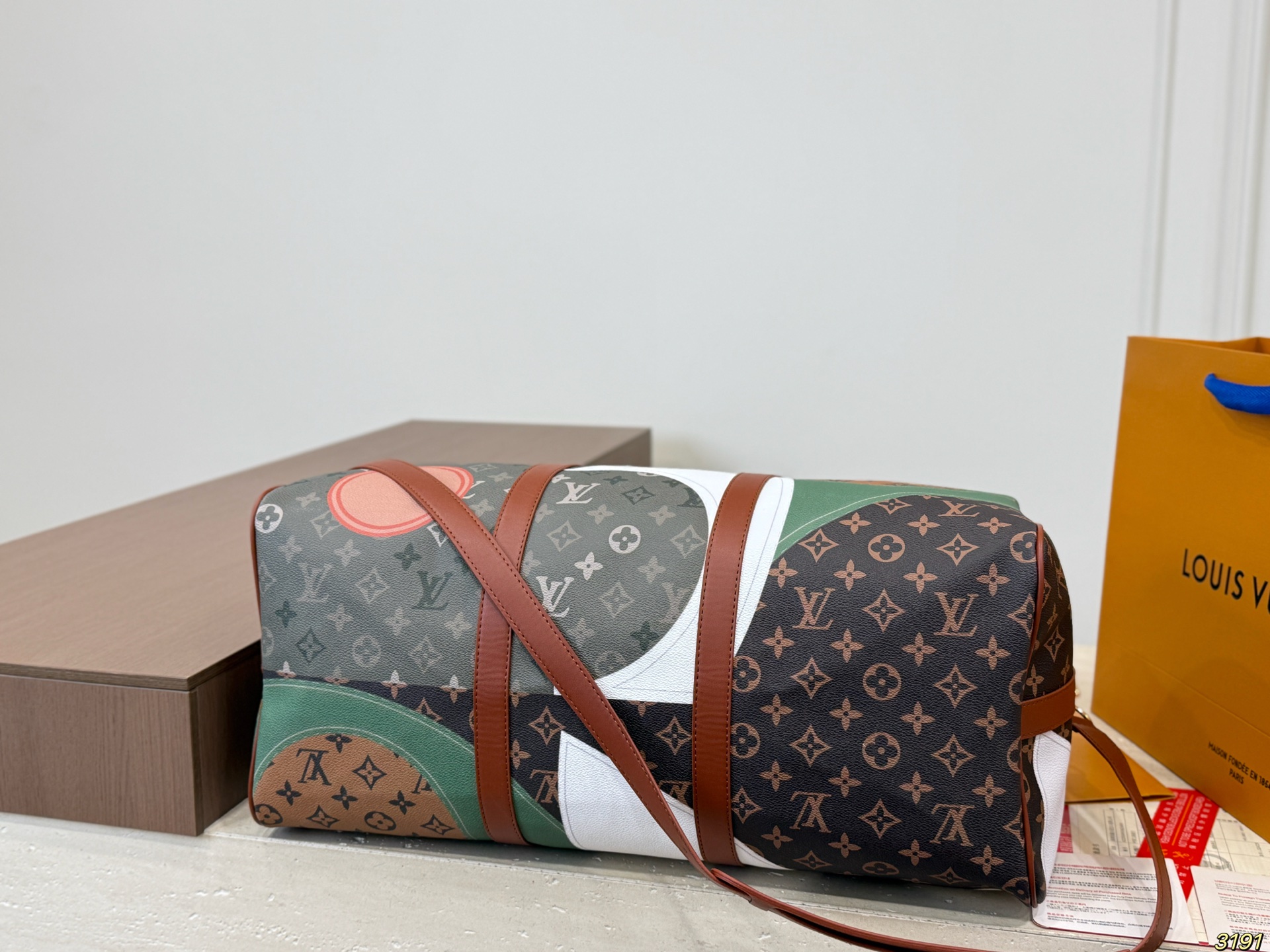 LV Keepall 50 Travel Bag - Image 4