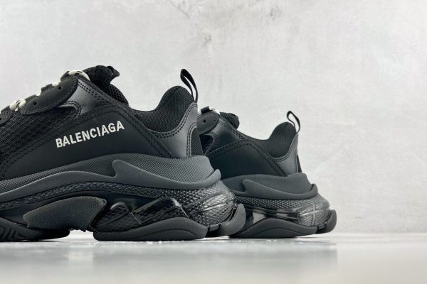 Balenciaga Triple S Clear Sole Sneakers Black Mirror Version 10A