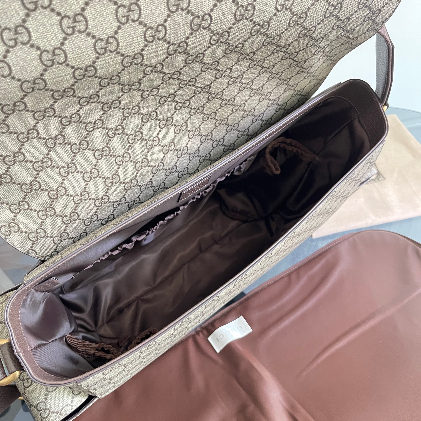 Gucci Large Changing Bag in Beige and Dark Brown - Image 8