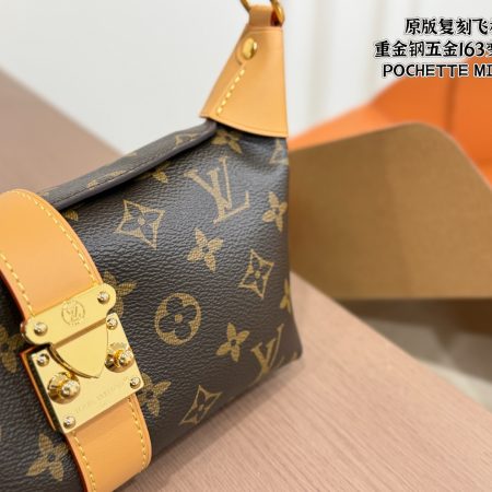 LV Underarm Lunch Bag - Image 2