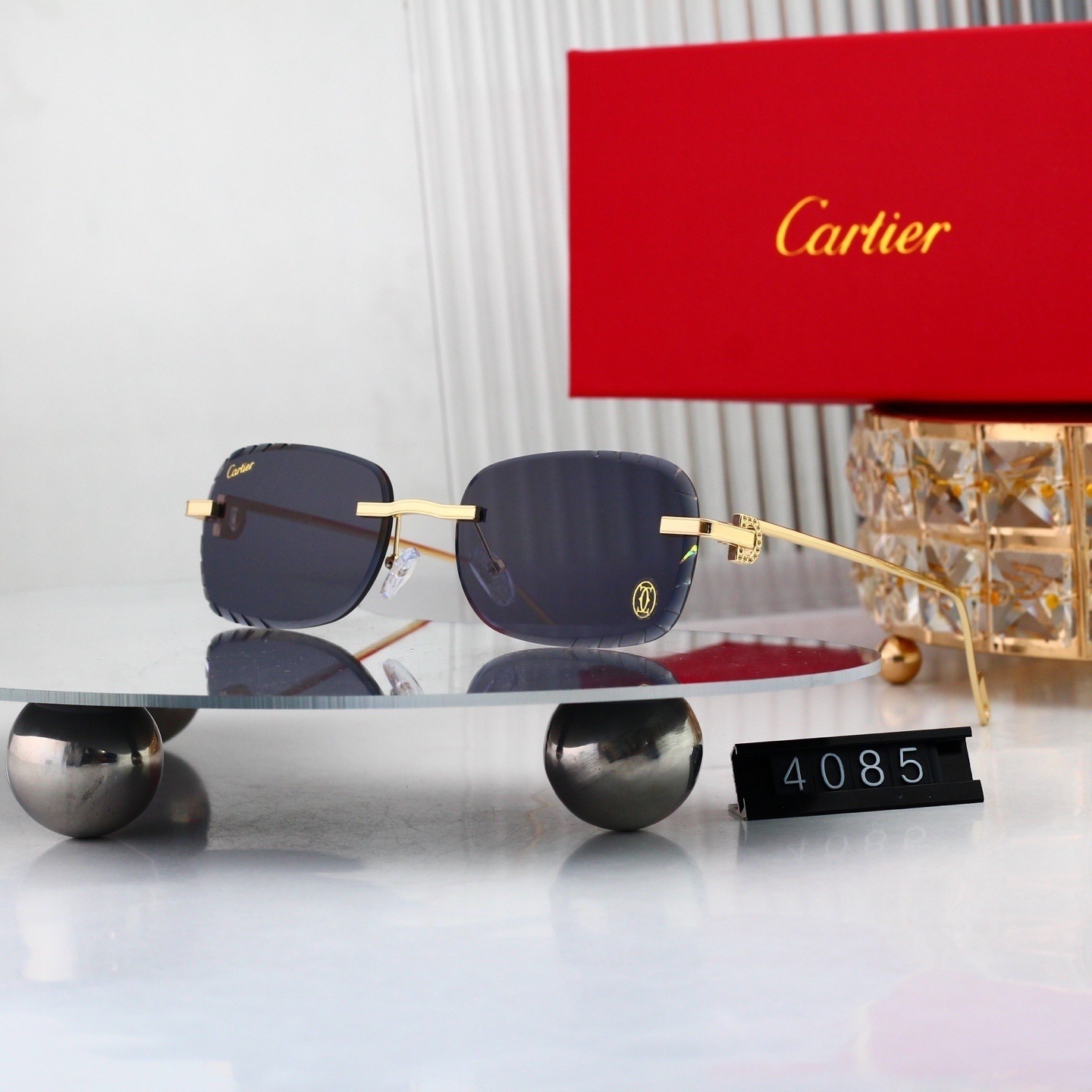 Cartier Fashionable Sunglasses - Image 5