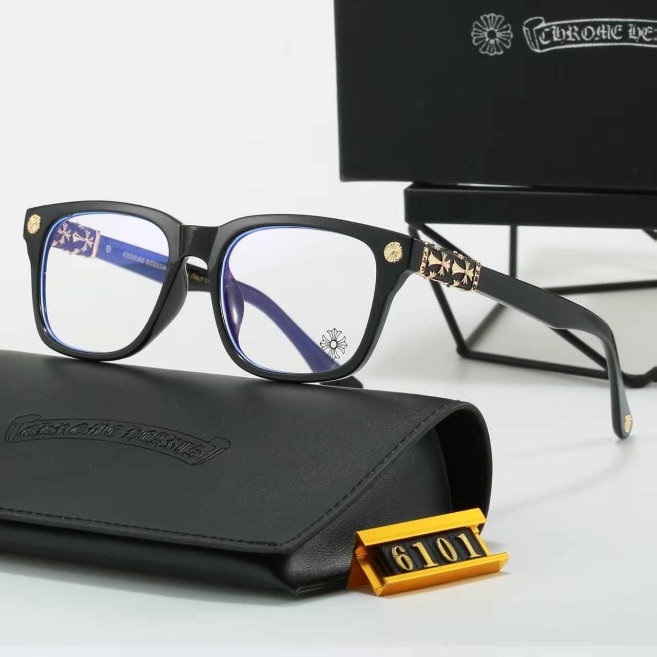 Chrome Hearts Fashionable Sunglasses - Image 3