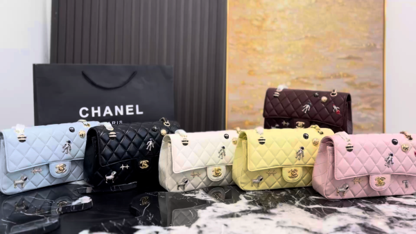 Chanel CF 25 Chain Bag