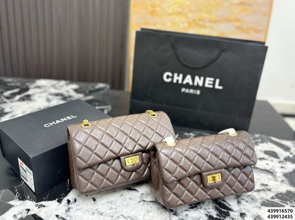 Chanel Quilto 2.55 Shoulder Bag