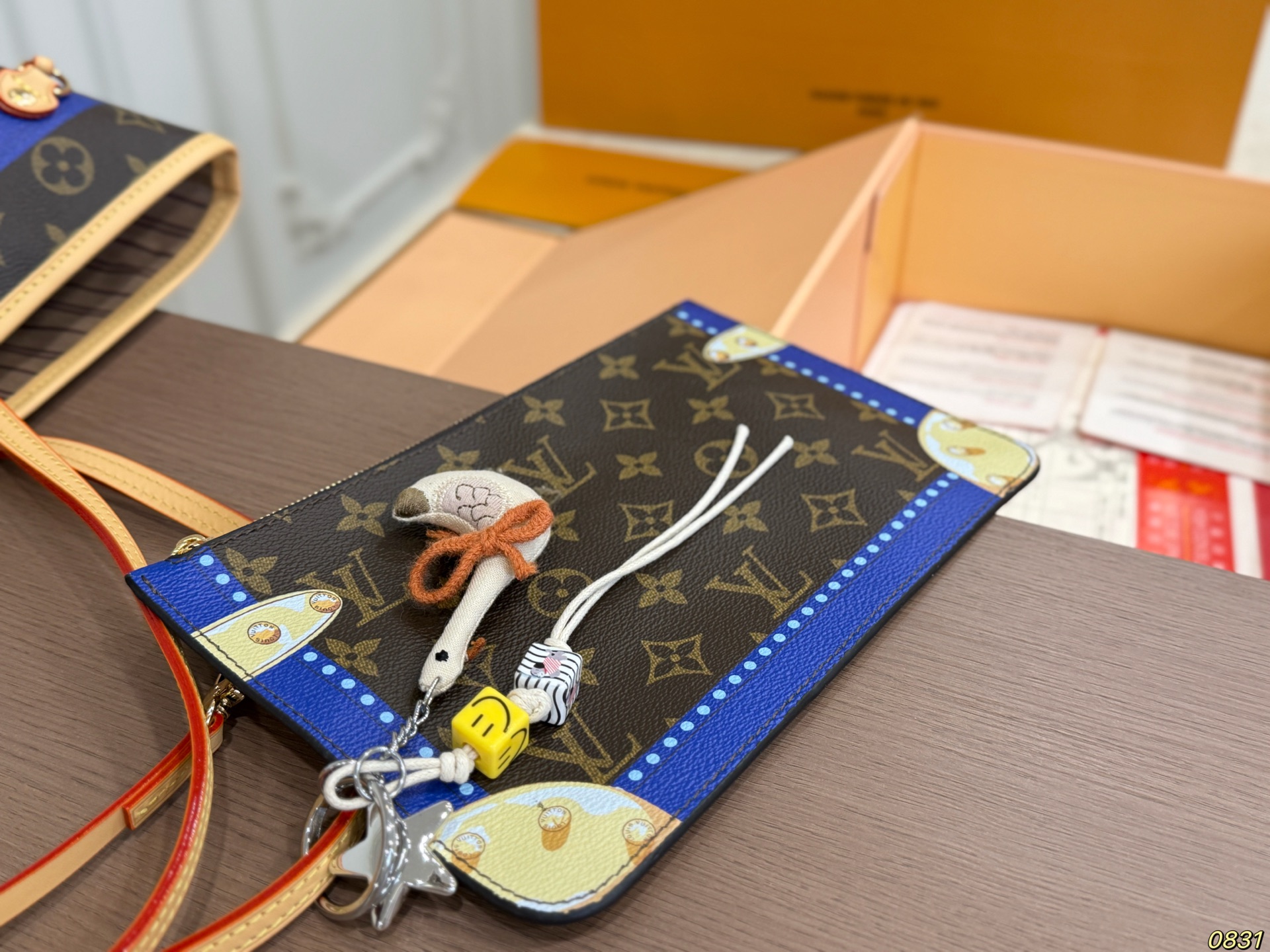 LV Neverfull Shopping Bag - Image 7