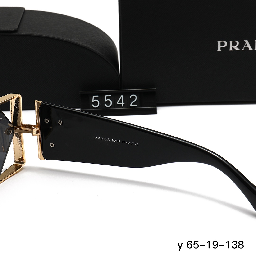 Prada Fashionable Sunglasses - Image 7