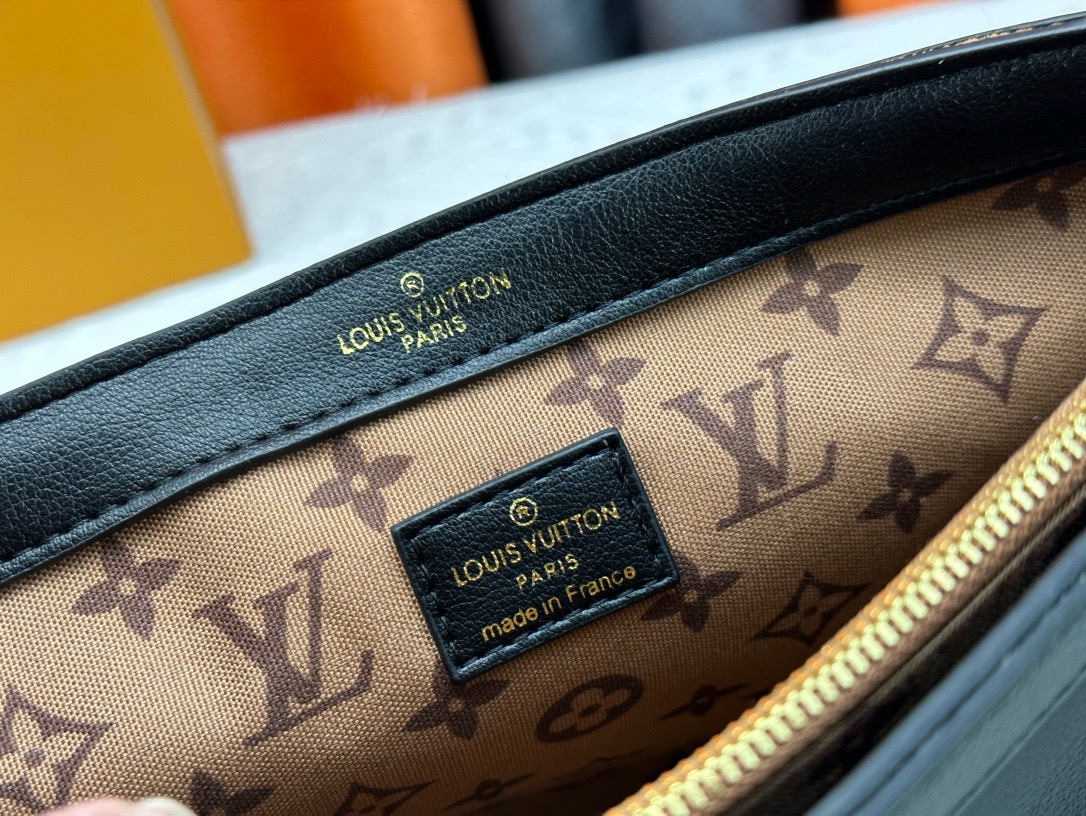 LV Smooth Dauphine MM Black Bag - Image 7