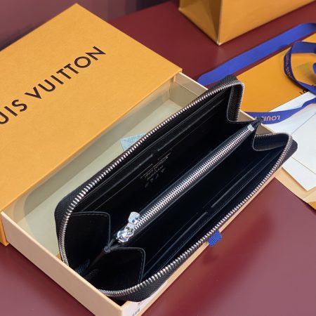 LV x TM Zippy Coin Purse - Image 5