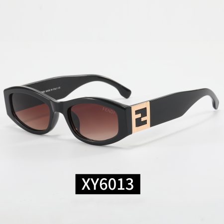 Fendi Fashionable Sunglasses - Image 4